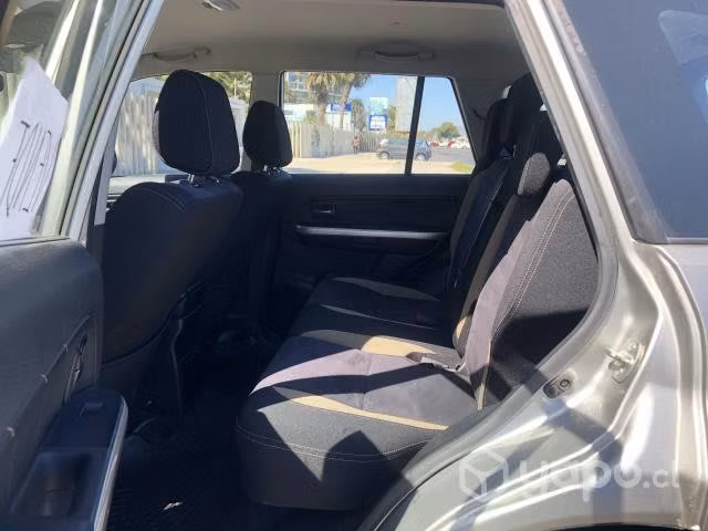 Suzuki Grand Nomade 2.4 4WD MT GLX SE 2015
