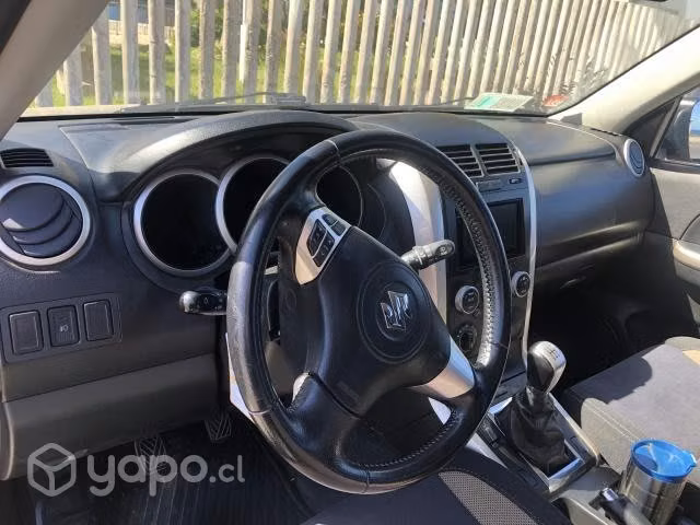 Suzuki Grand Nomade 2.4 4WD MT GLX SE 2015