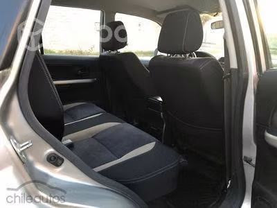 Suzuki Grand Nomade 2.4 4WD MT GLX SE 2015