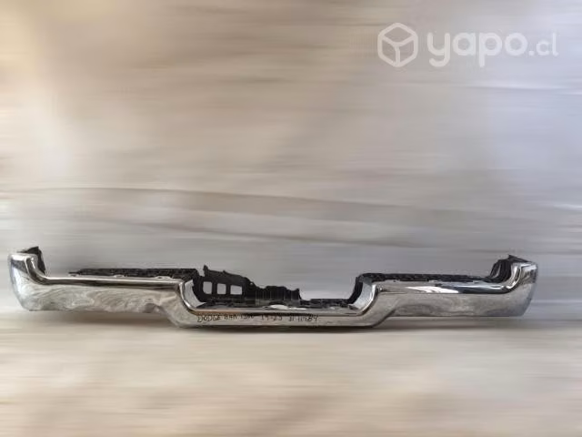 Parachoque trasero Dodge Ram 1500 2019 2023