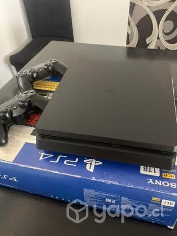 PlayStation 4 Slim
