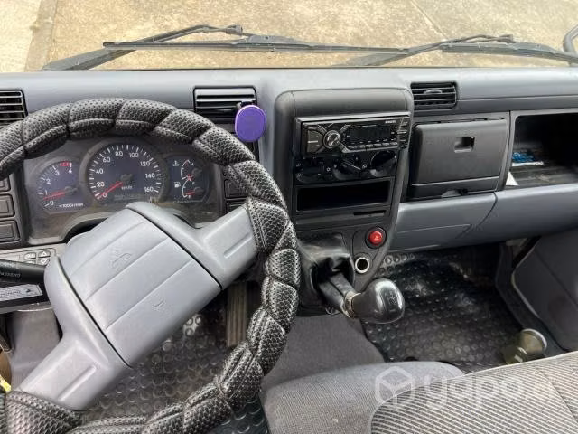 Mitsubishi canter 4.7 2014
