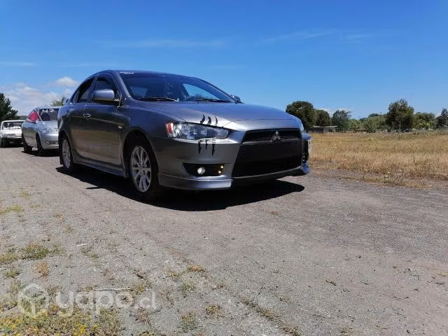 Auto mitsubishi lancer
