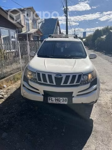 Mahindra xuv500 2013