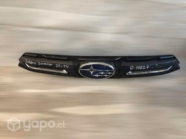 Máscara subaru forester 2022-2024