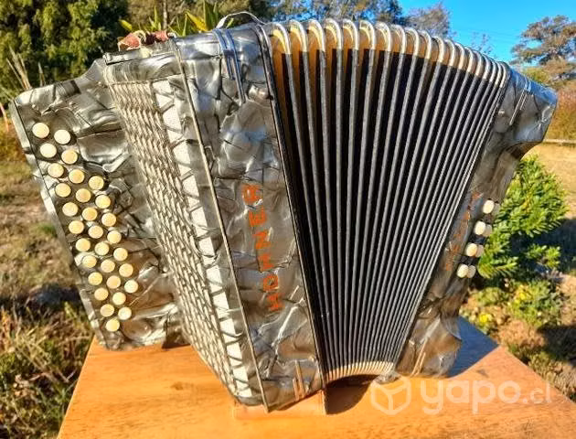 Acordeón Hohner club II Victoria