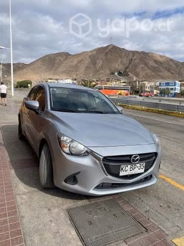 Mazda 2 full equipo 2018