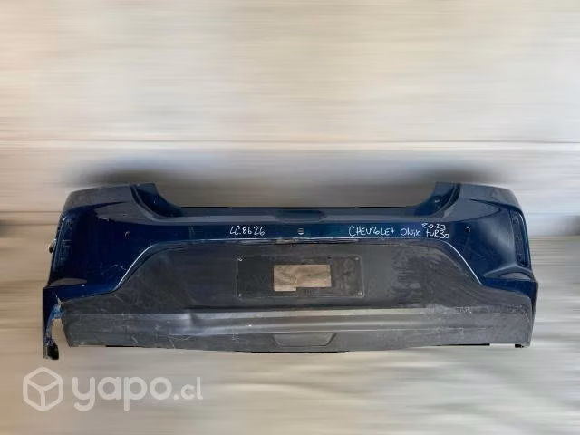 Parachoque trasero chevrolet onix 2020-2023