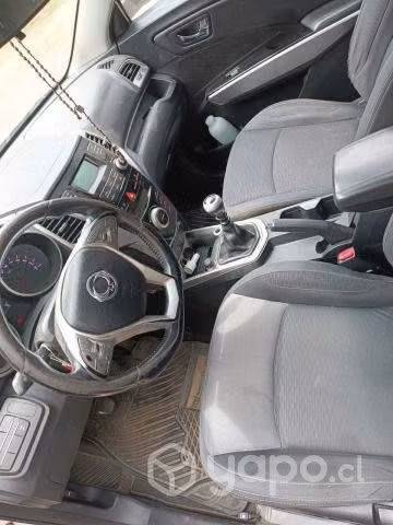 Ssangyong tivoli 2016