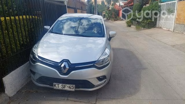 Renault Clio 2018 muy buen estado