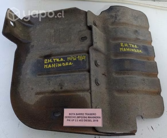 Guardafango Tras Der (MPQ184) Mahindra Pik Up 2018