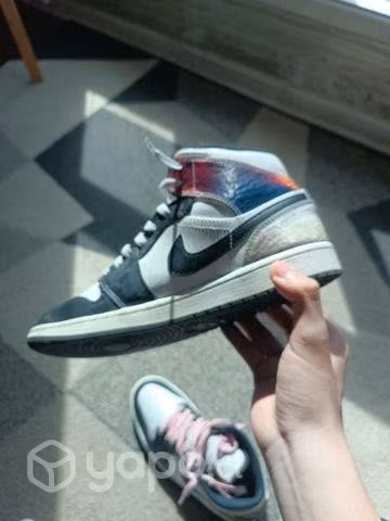 Jordan 1mid SE usada
