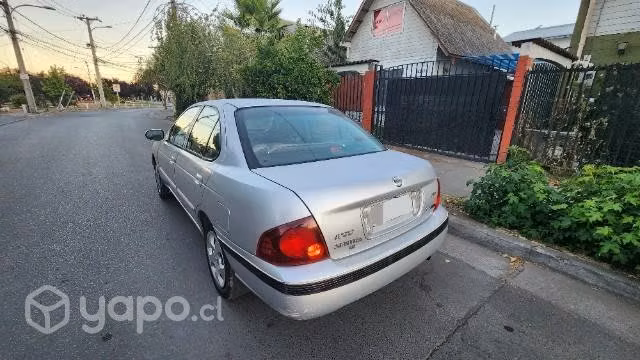 Se vende Nissan sentra - Imagen 2