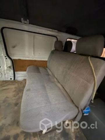 Mitsubishi L300