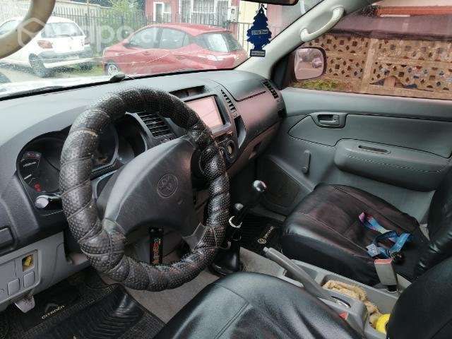 Toyota hilux 4 x4 año 2006 - Imagen 4