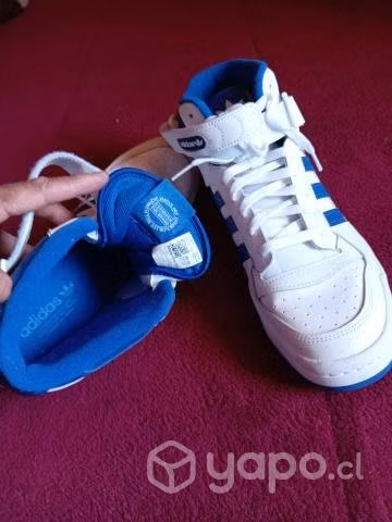 Nuevas. Zapatillas Adidas - Imagen 2