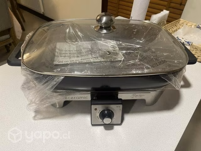 Sartén eléctrico marca Oster
