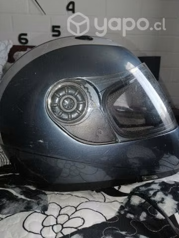 Casco para moto hombre.