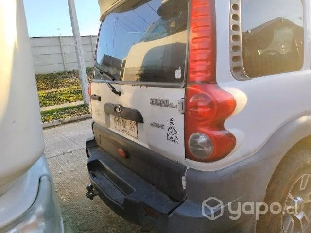 Se vende Jeep Mahindra al día y transferible