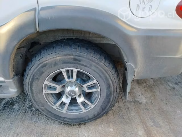 Se vende Jeep Mahindra al día y transferible