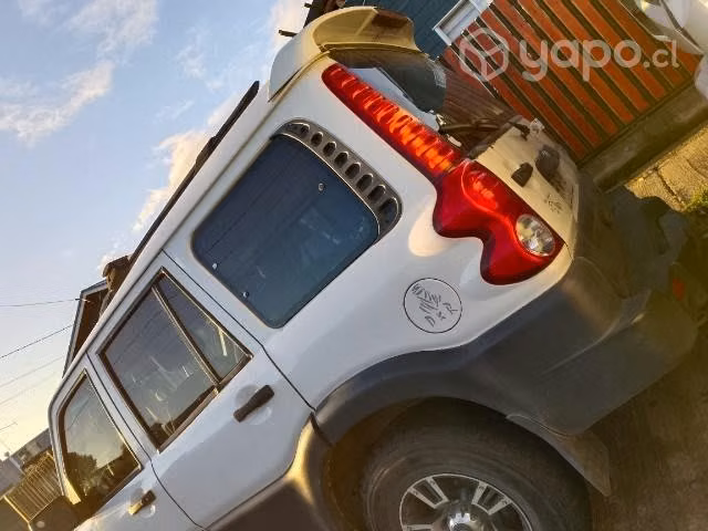 Se vende Jeep Mahindra al día y transferible