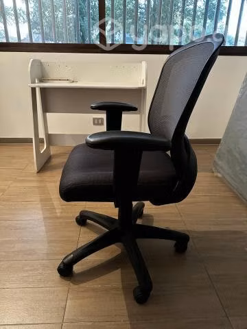 Silla Ergonómica de Oficina - Buen Estado - Imagen 2