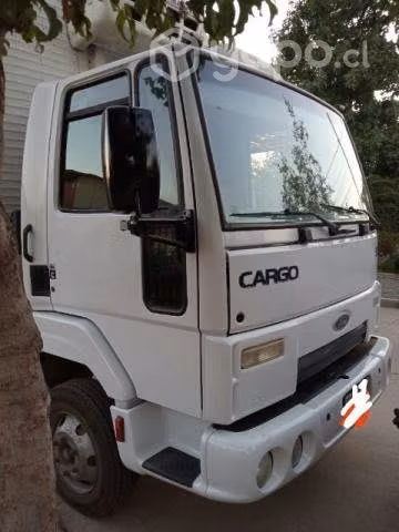 VENDO Ford CARGO 916 con equipo de frio