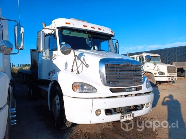 Freigthliner, Columbia CL112, 2011