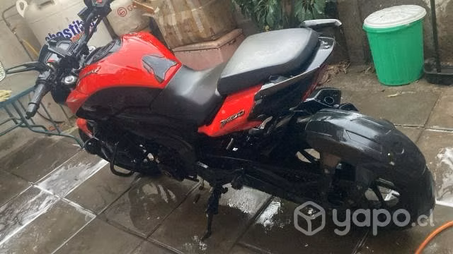 MOTO CC250 AÑO 2022