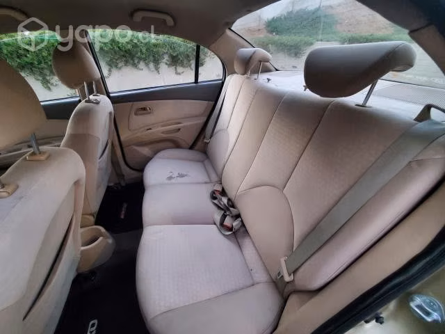 Kia Rio Jb 2008 dorado - Imagen 5