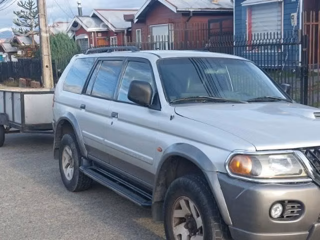Mitsubishi montero sport 4x4 2.5 diesel - Imagen 3