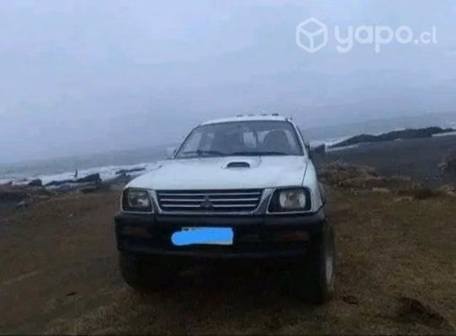 Mitsubishi Petrolera 4x4