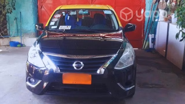 Venta de taxi básico NISSAN VERSA 2016