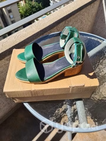 Zapatillas y chalas de CUERO- NUEVOS - Imagen 5