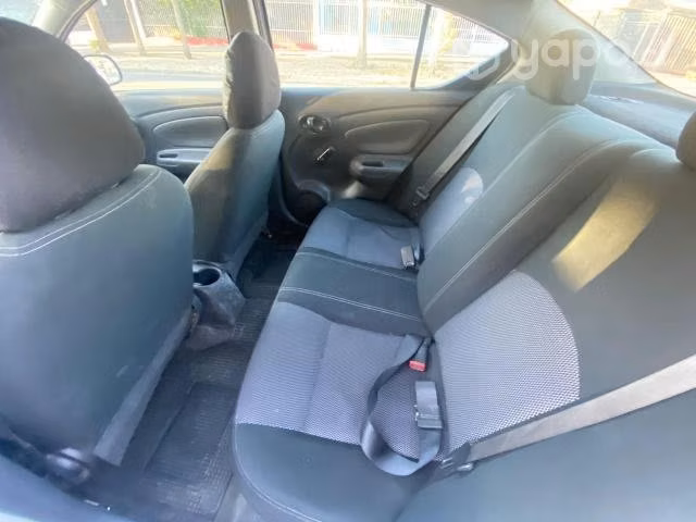Nissan versa 2018 - Imagen 2