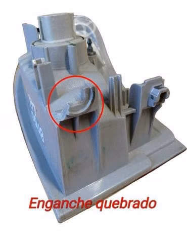 Foco Retroceso chofer Mazda BT - Imagen 6