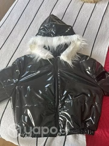 Chaqueta con gorro