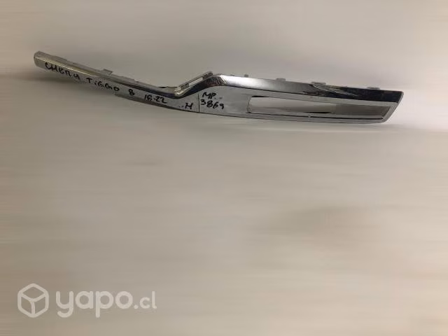 Bisel cromado de neblinero lh chery tiggo 8 18-22 - Imagen 1