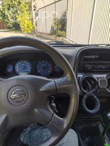 Nissan terreno 4x2