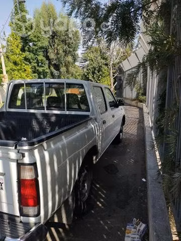 Nissan terreno 4x2