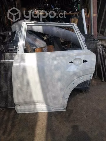 Puerta trasera izquierda nissan xtrail 22-23-24