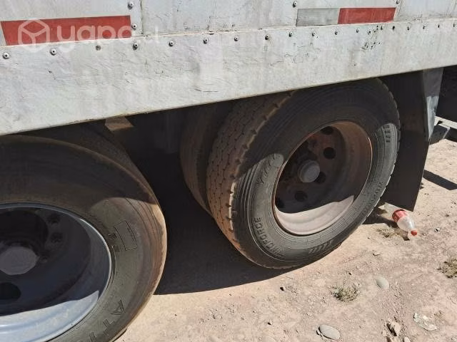 Rampla con Plataforma hidraulica 18 pallets