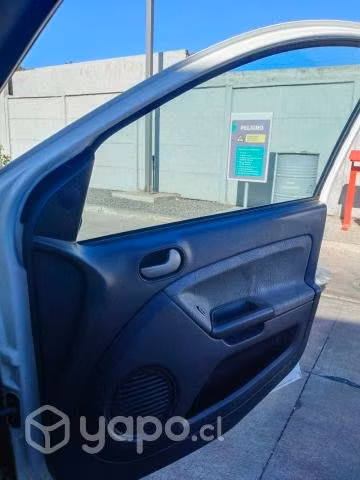 Ford fiesta 2008 - Imagen 5
