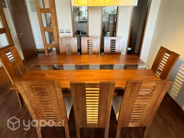 Comedor marca ROSEN con 10 sillas