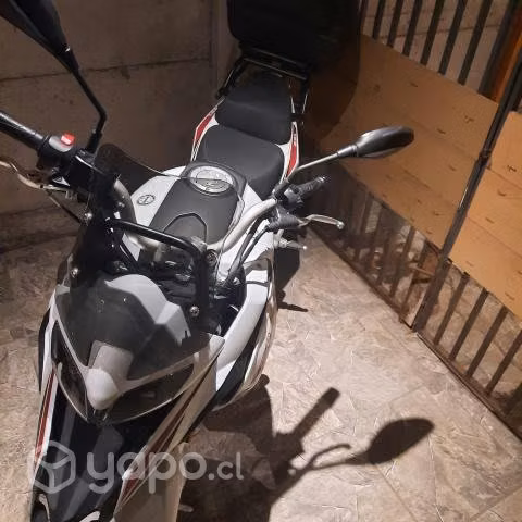 Vendo Moto 250 cc