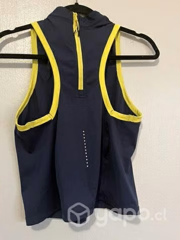 Polera deportiva
