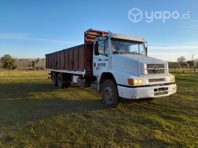 Camión Mercedes Benz l1620