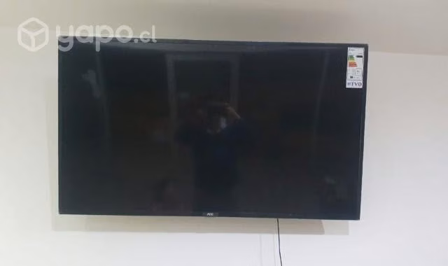 Smart Tv 50" + soporte brazo