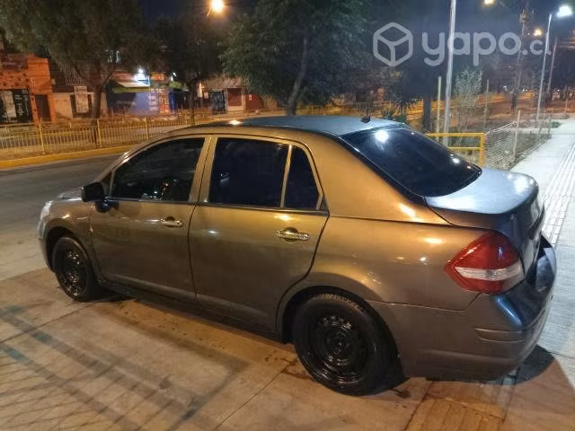 Nissan tiida a toda prueba