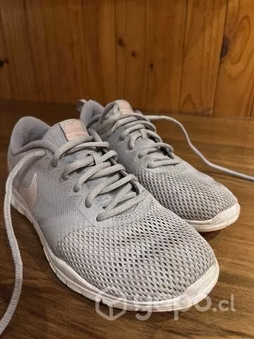 Zapatillas Nike deportivas talla 36.5